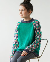 Tweens Graphic Pullover Leaflet 408